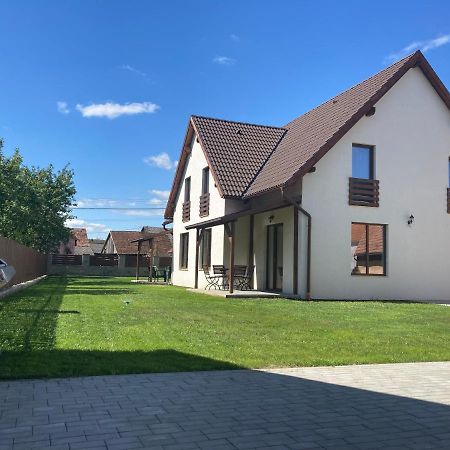 Fenyo Apartman House Ii. Одореу Секуеш Екстериор снимка