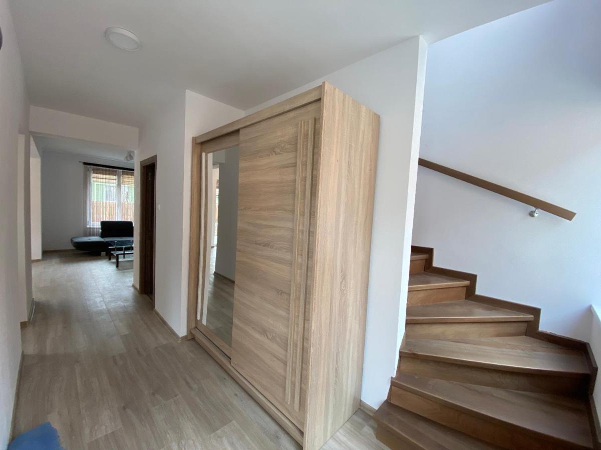 Fenyo Apartman House Ii. Одореу Секуеш Екстериор снимка