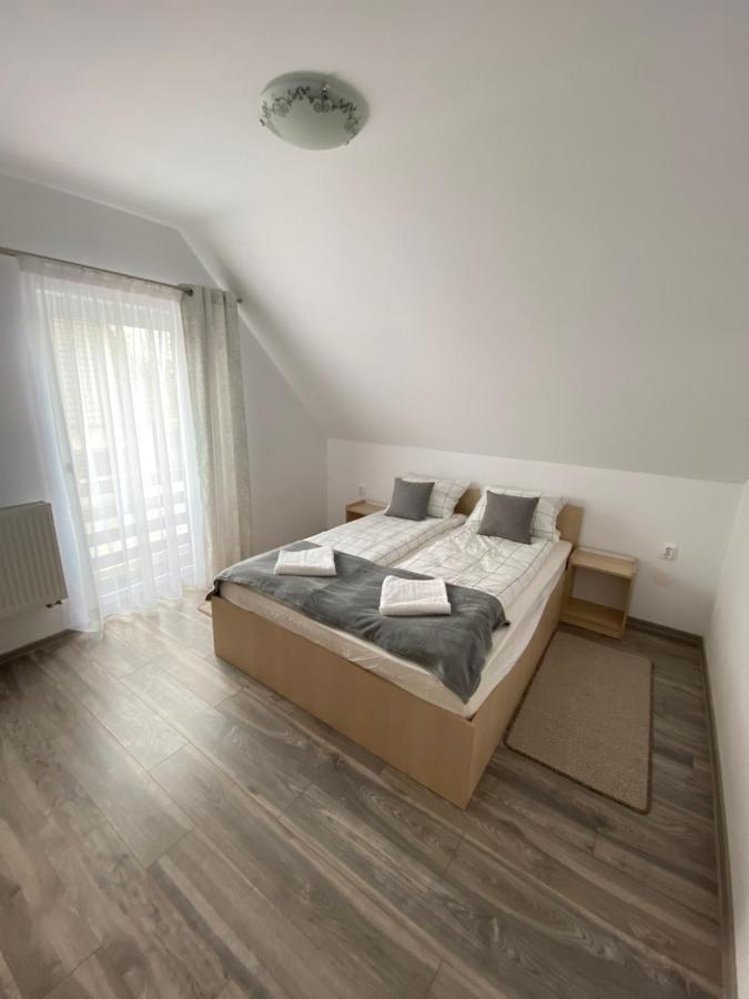 Fenyo Apartman House Ii. Одореу Секуеш Екстериор снимка